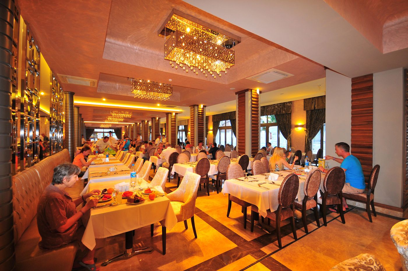 Golden-Rock-Beach-Hotel-Restaurant-18