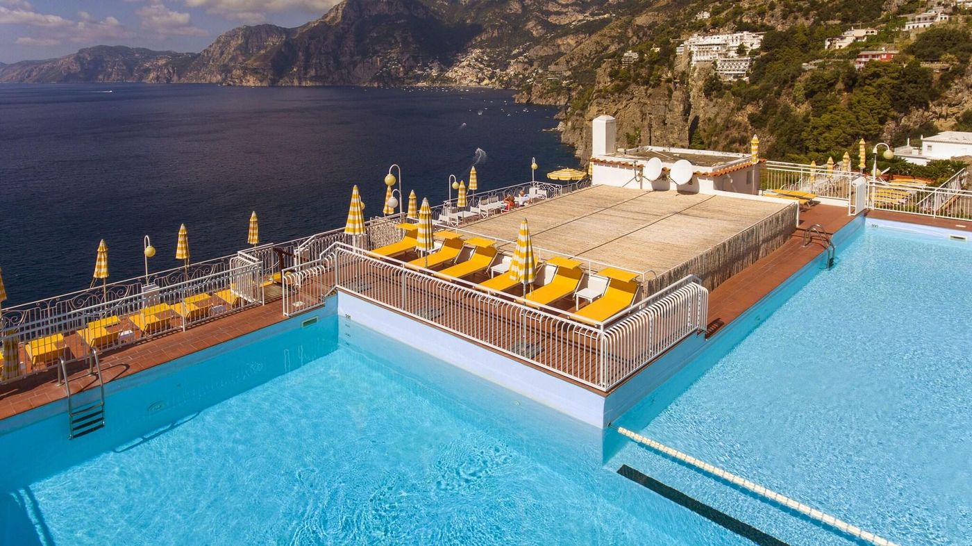 Tramonto-D-oro-Pool-5