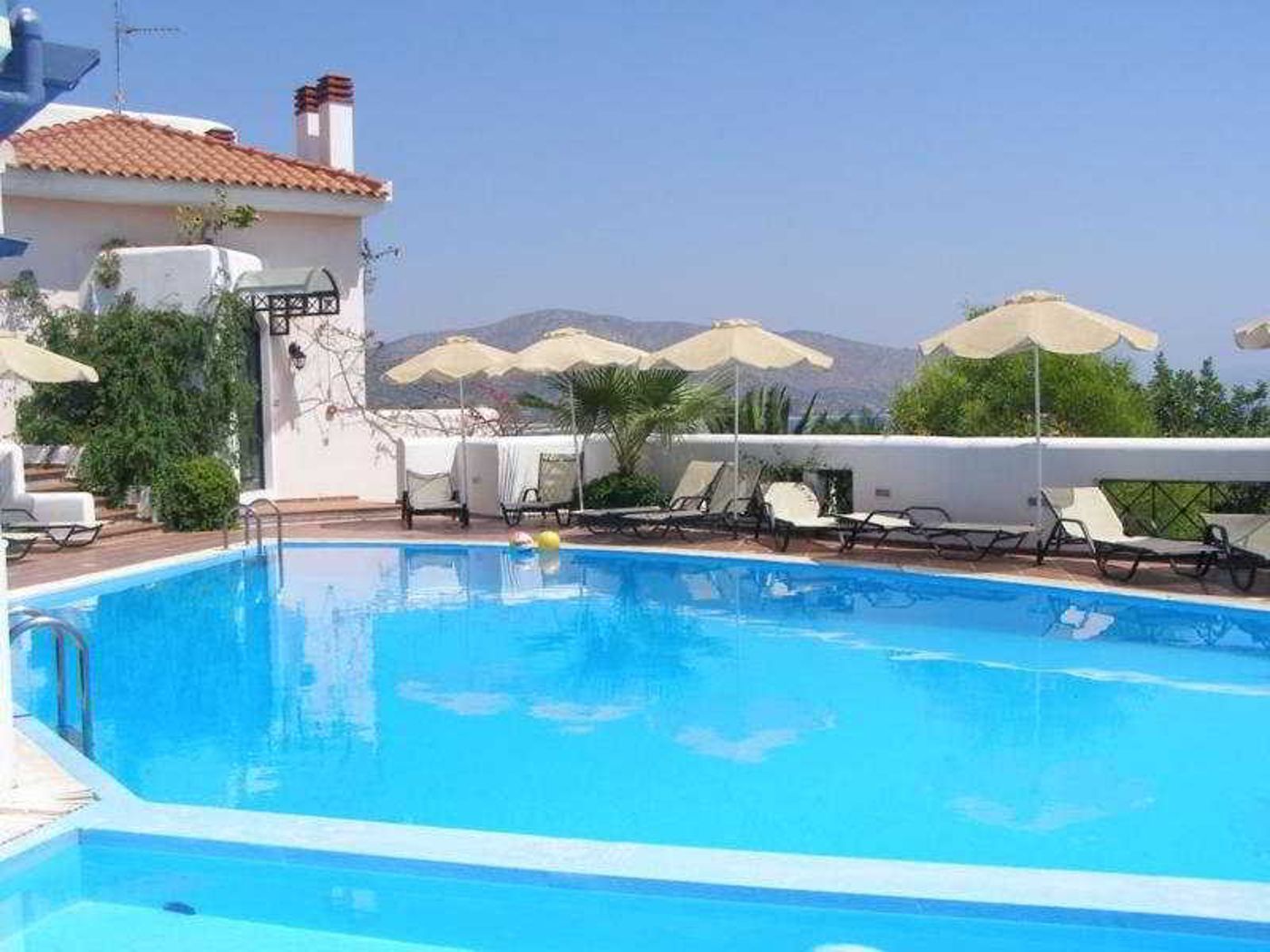 Anastasia-Village-Pool-11