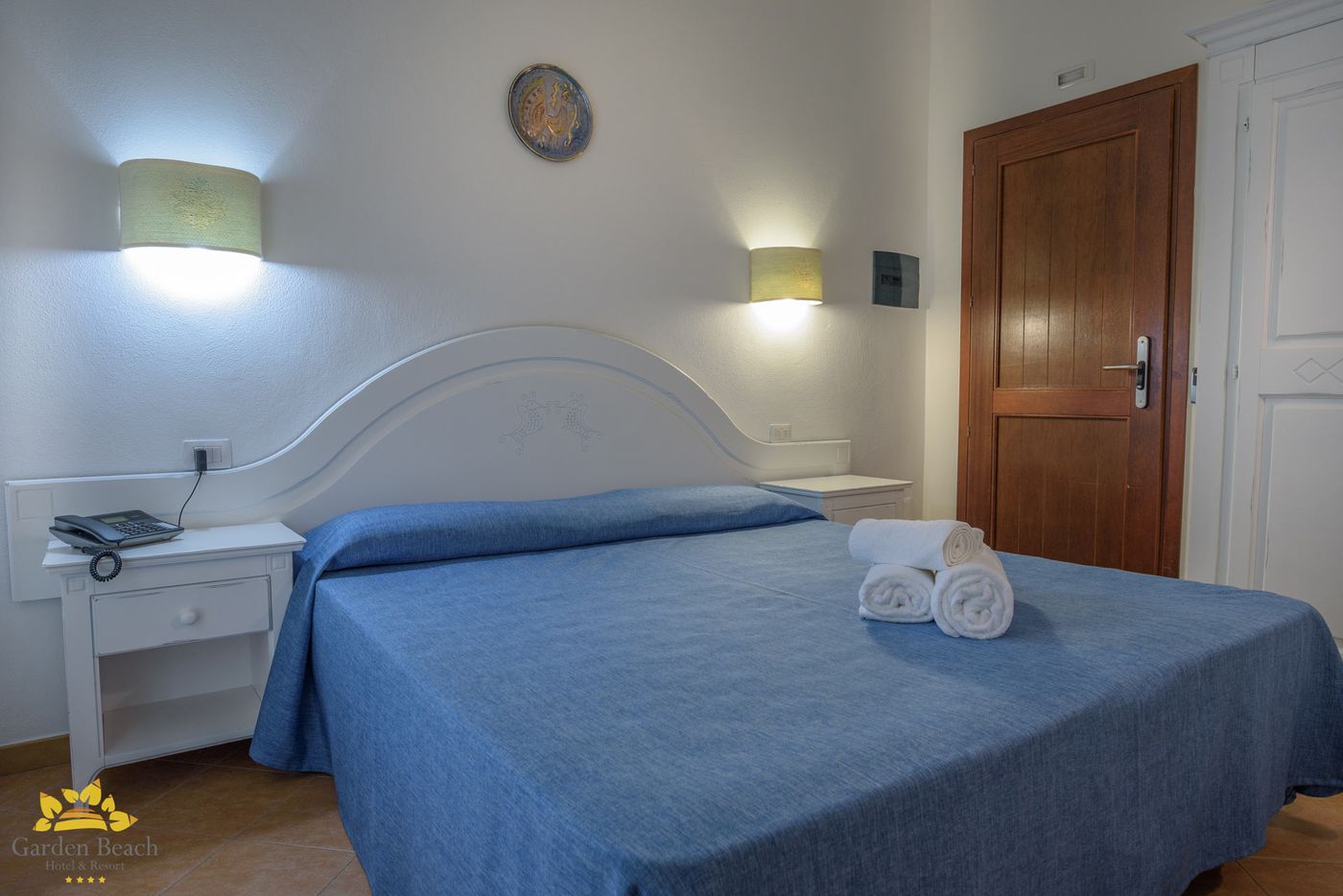 Garden-Beach-Room-20