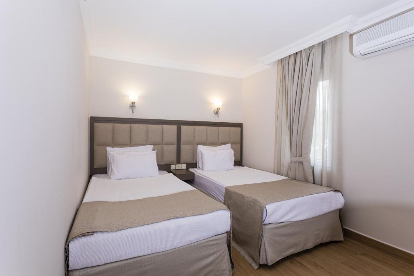 Moonshine-Hotel---Suites-Room-17