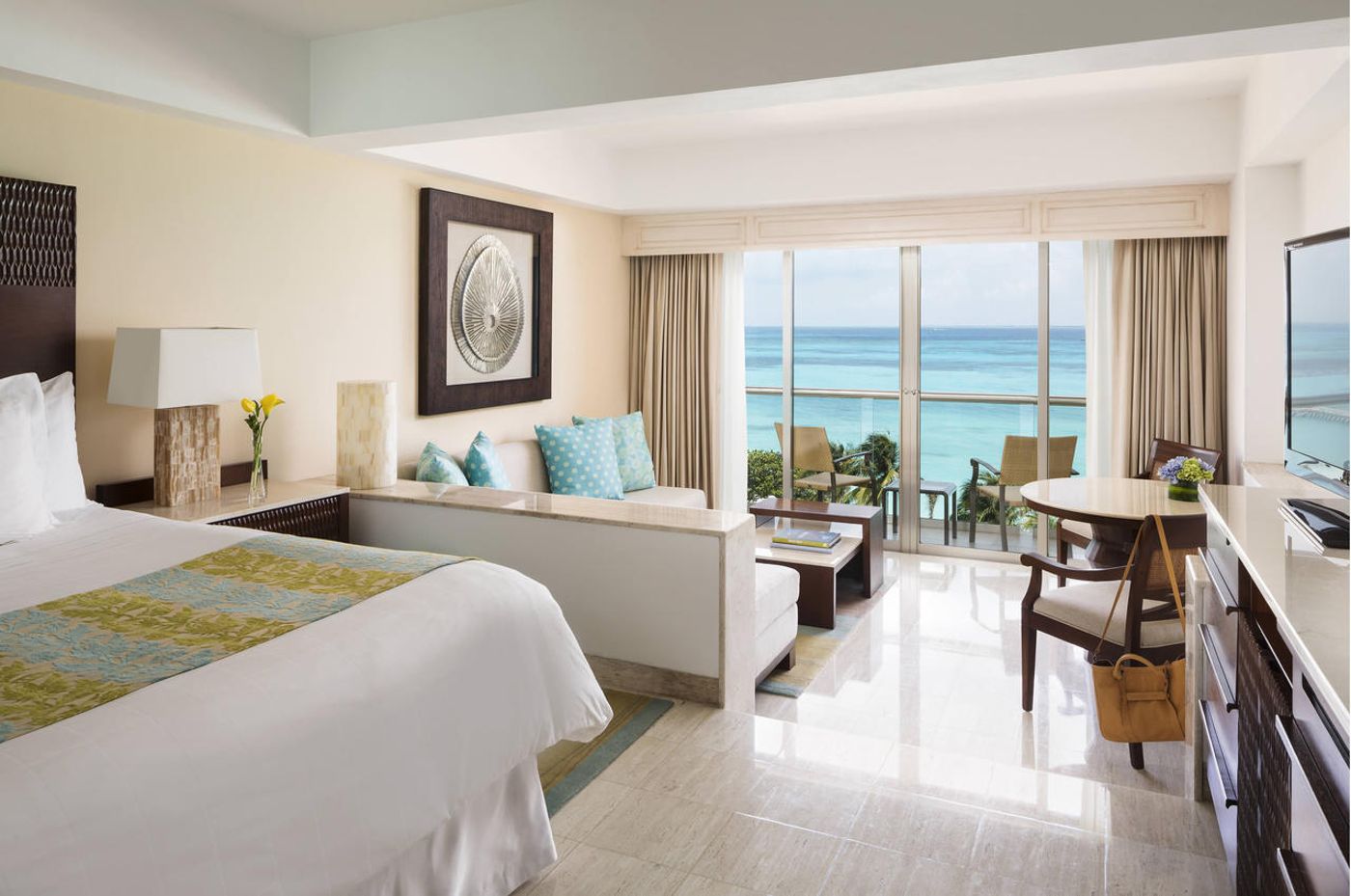 Grand-Fiesta-Americana-Coral-Beach-Cancun-Resort-Room-8