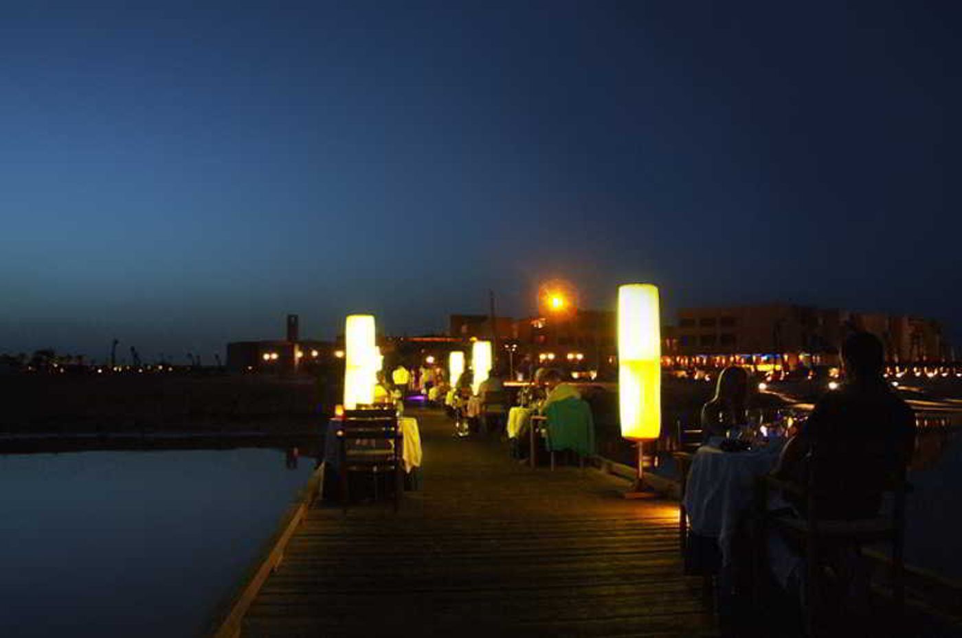 The-Breakers-Diving---Surfing-Lodge-Restaurant-13