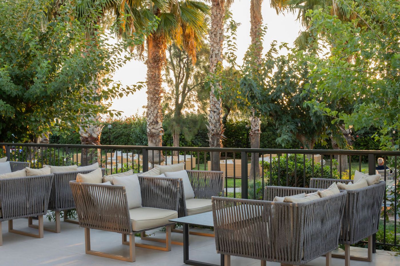 Golden-Coast-Hotel-and-Bungalows-Terrace-42