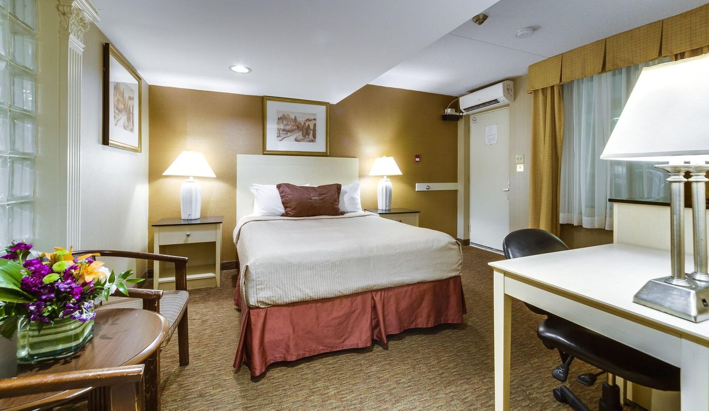 Monte Carlo Inn Toronto West Suites-Canada-MISSISSAUGA-General view-4