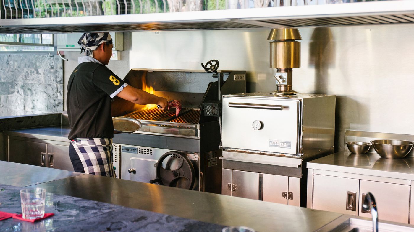 Sri-Panwa-Phuket-Luxury-Pool-Villa-Hotel-Restaurant-58