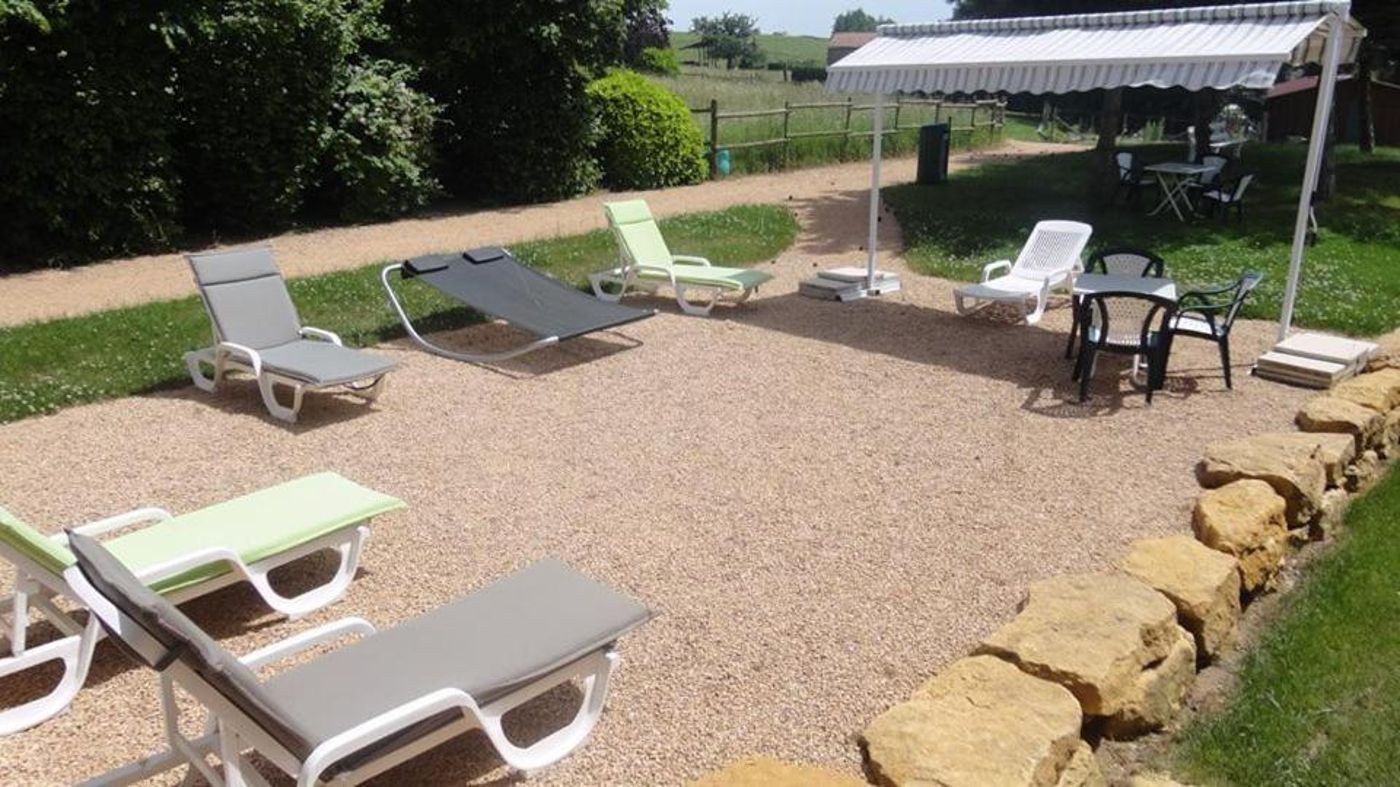 Logis Hotel le Chatard - France - SARCEY - General view - 7
