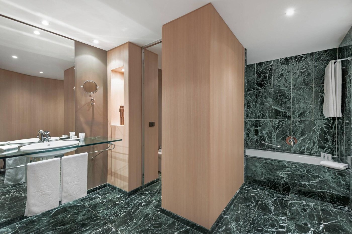 AC-Malaga-Palacio-Room-38