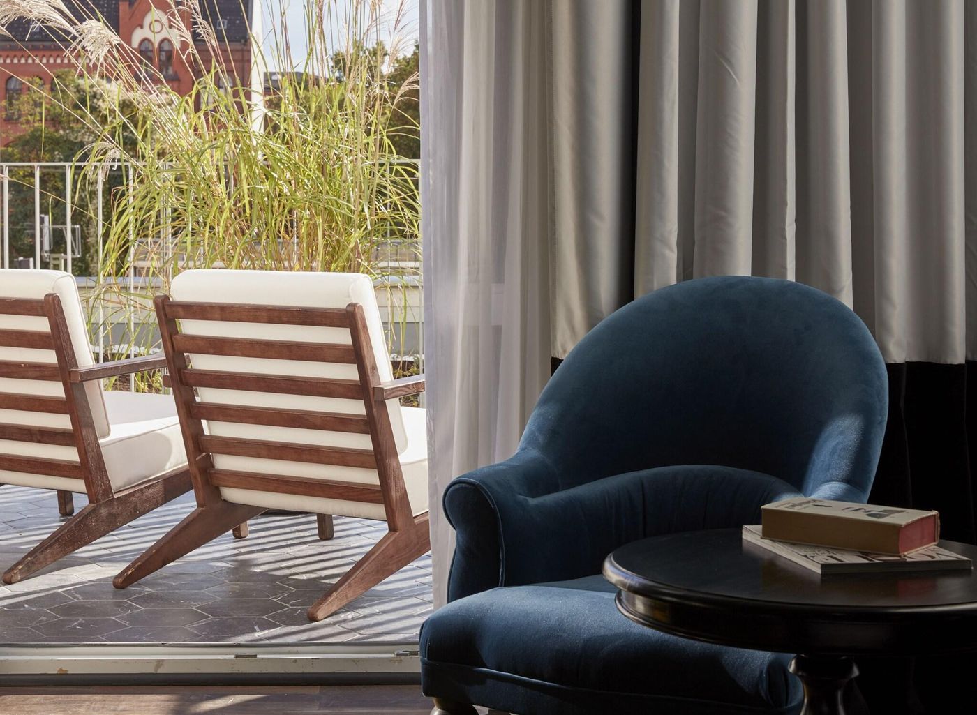 Sir-Savigny-Hotel--part-of-Sircle-Collection-Room-8