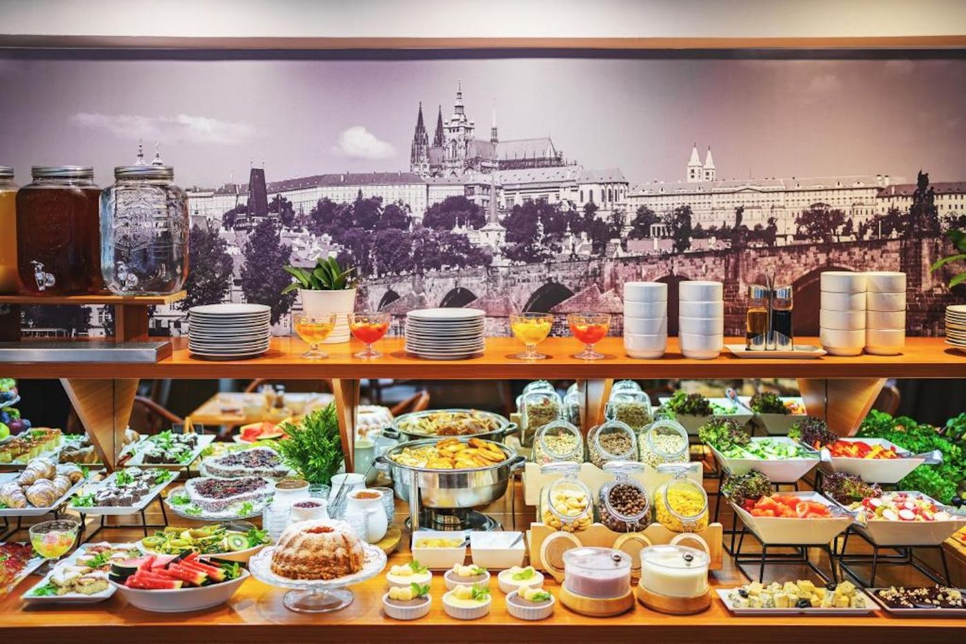 Charles-Central-Restaurant-22