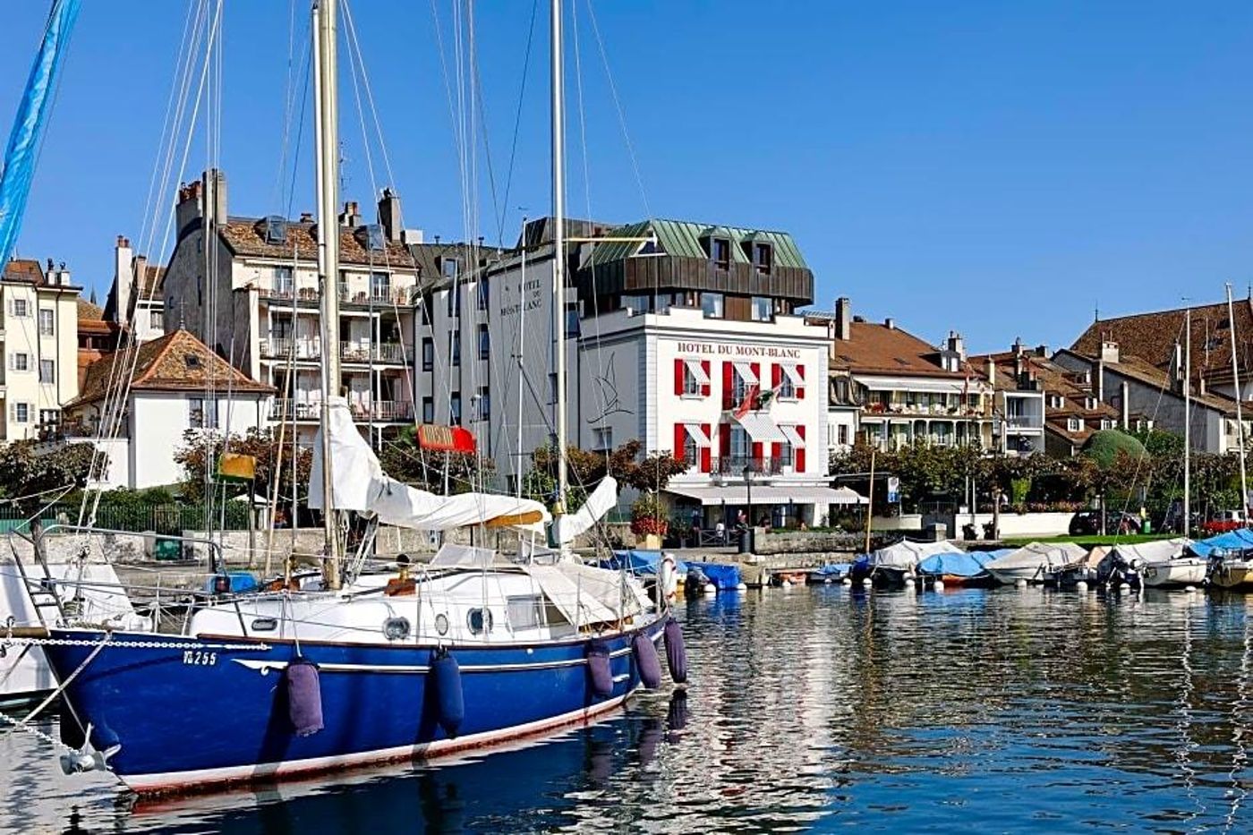 Mont Blanc au Lac-Switzerland-LAUSANA-General view-1