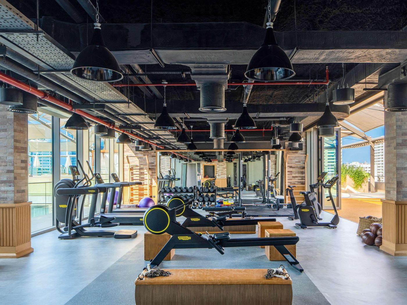 25hours-Hotel-Dubai-One-Central-Sports-and-Entertainment-71