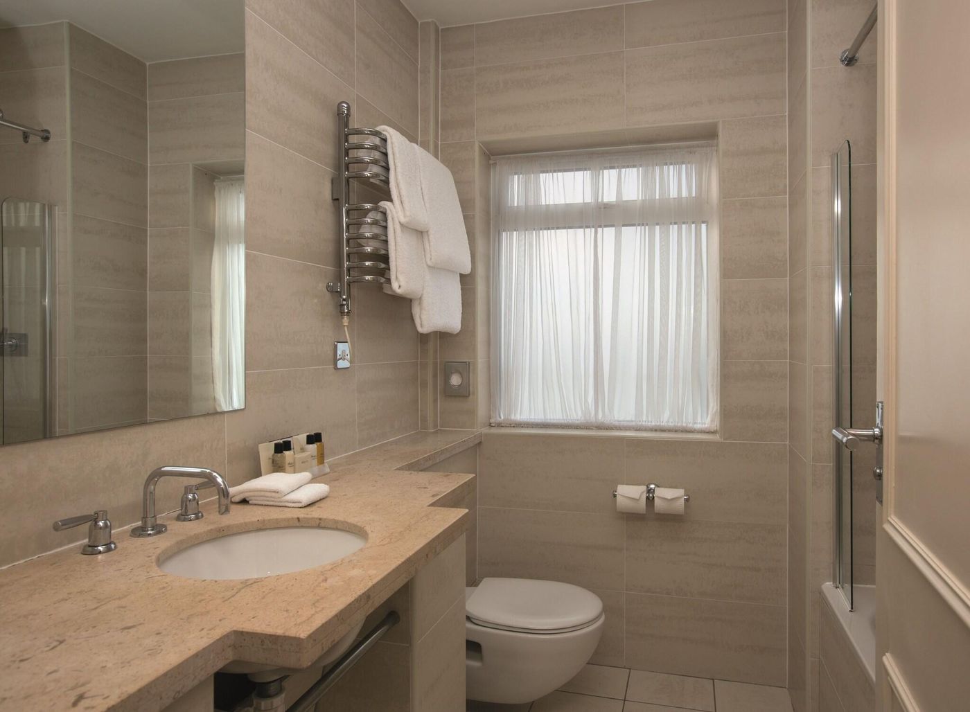 L-Horizon-Beach-Hotel---Spa-Room-26