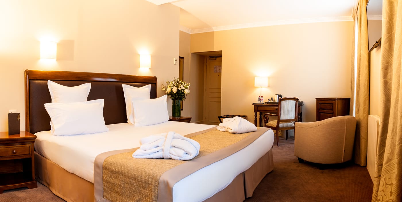 Saint-James-Albany-Paris-Hotel-Spa-Room-36