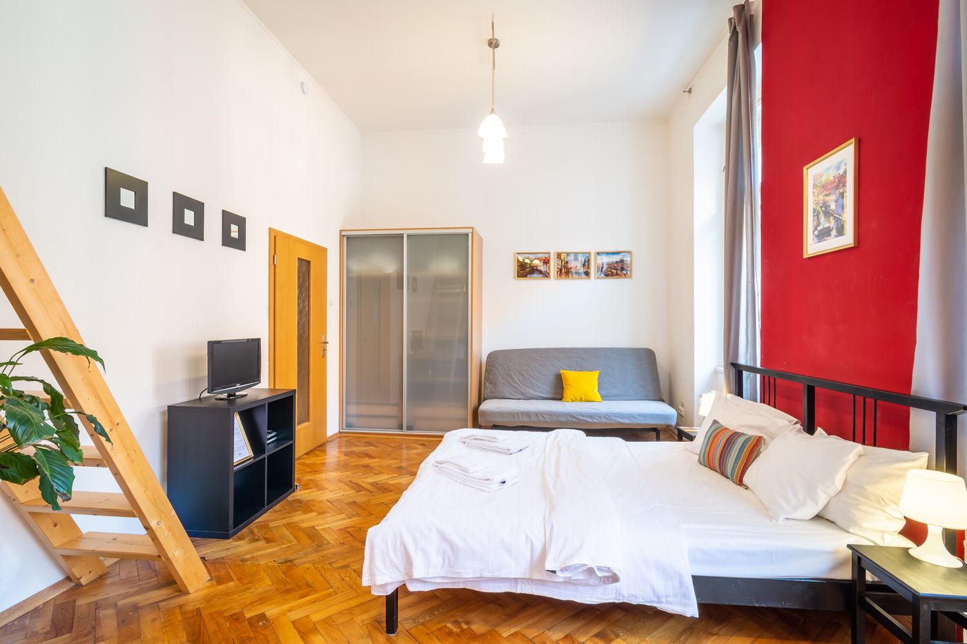 Royal-Road-Residence-Room-18