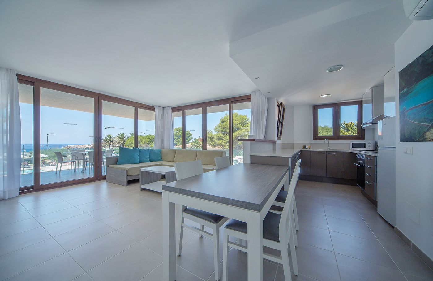 Caprice-Skyline-Aparthotel-Room-33