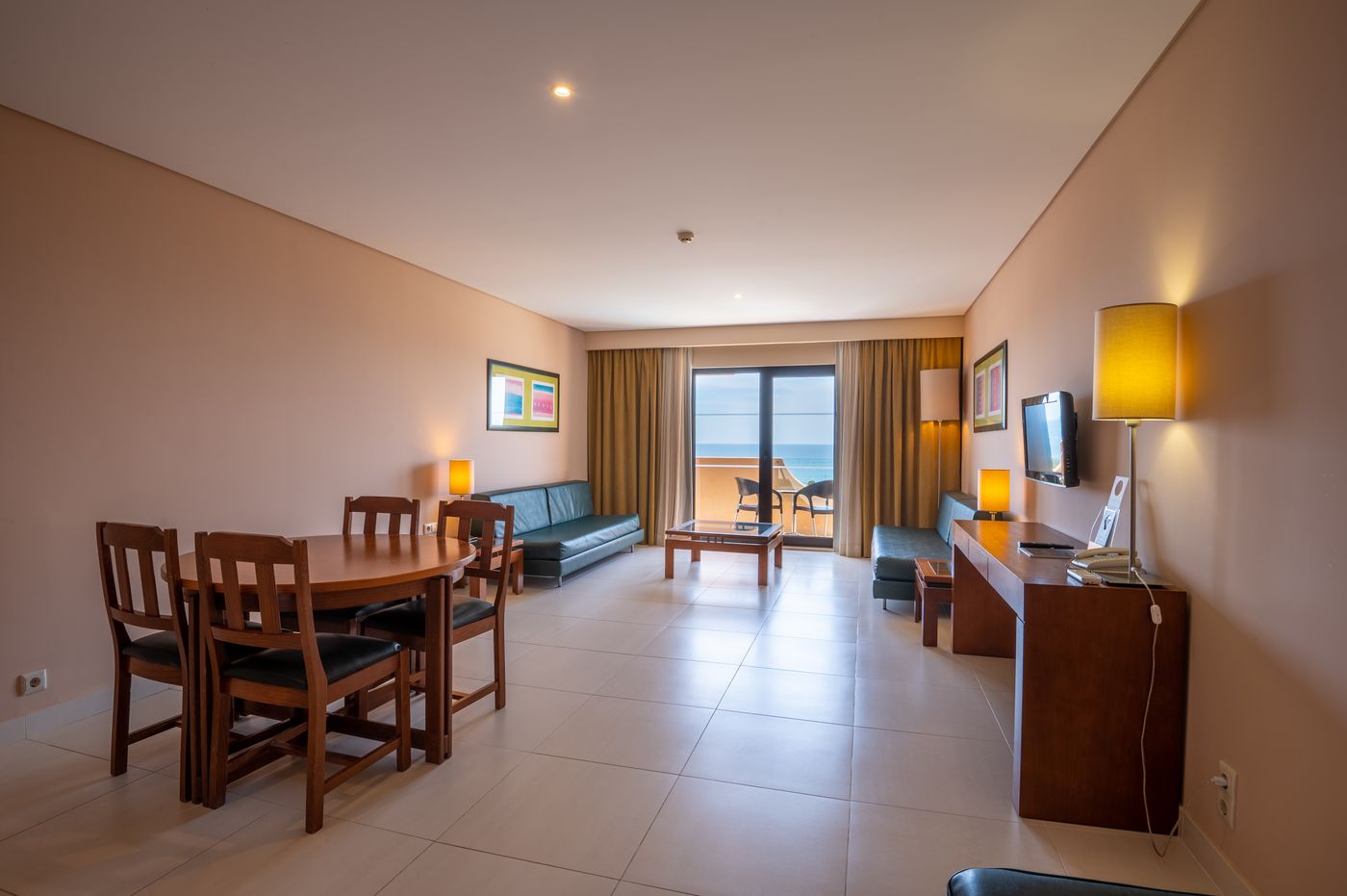 Vila-Gale-Atlantico-Room-23