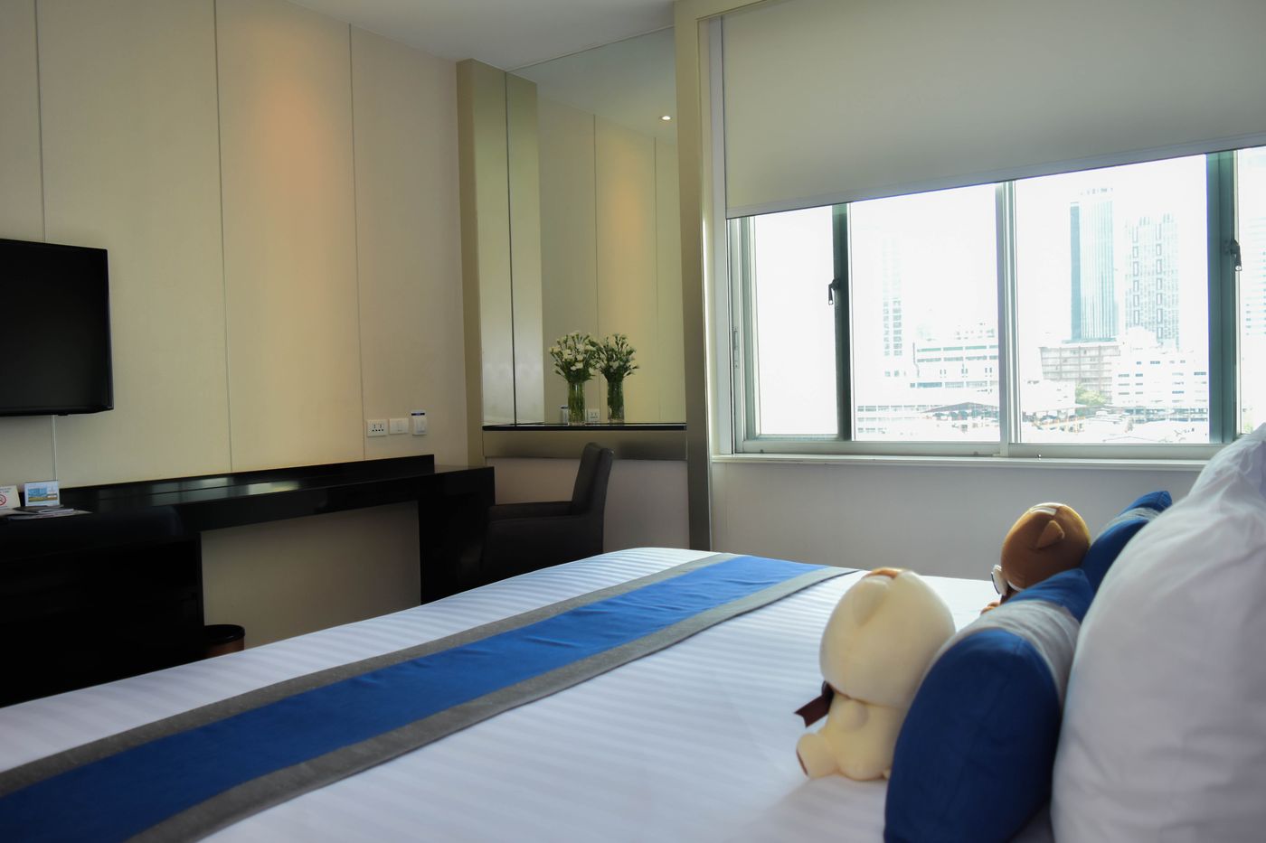 Mandarin-Hotel-Managed-By-Centre-Point-Room-20