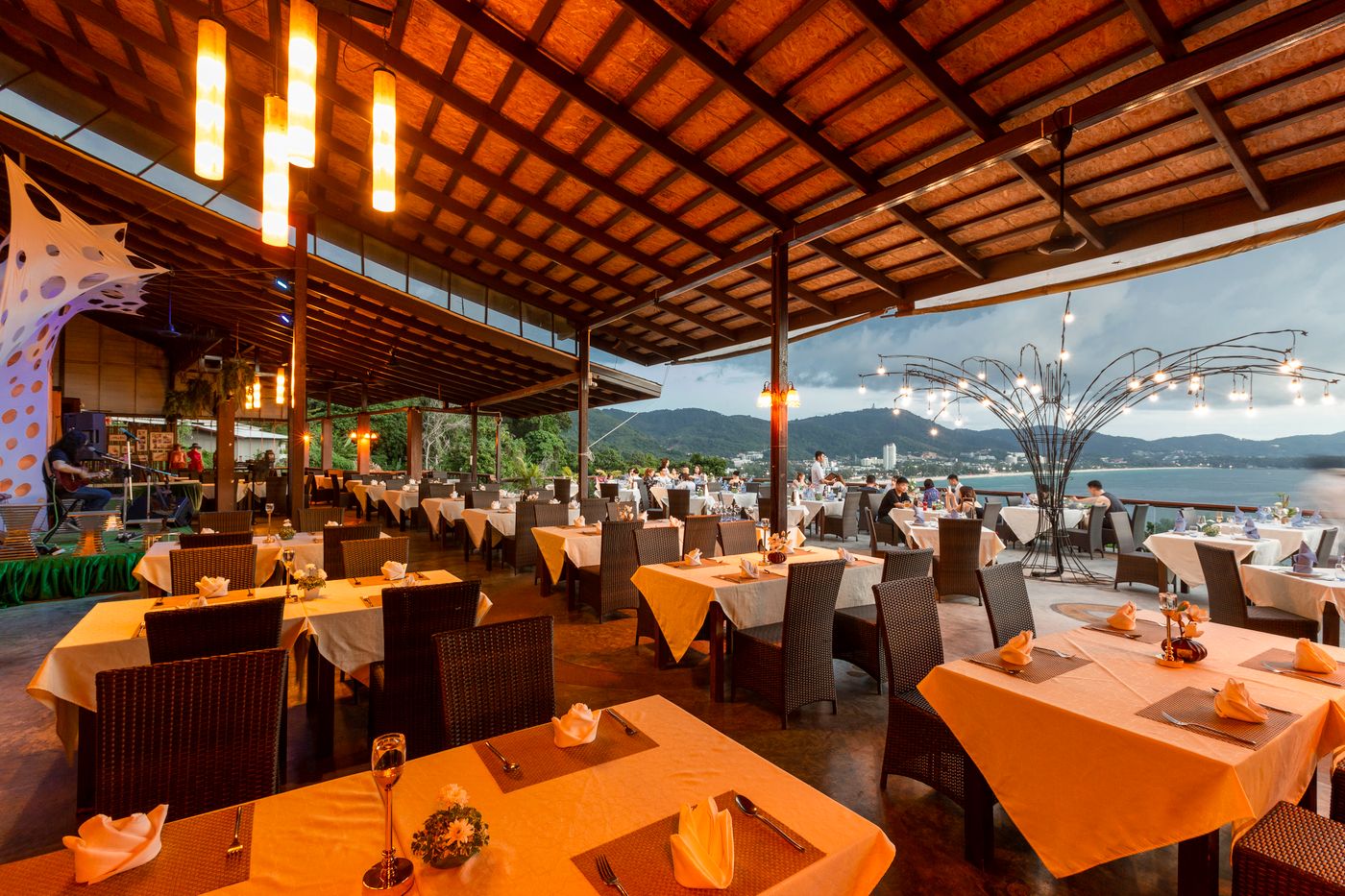 Secret-Cliff-Villa-Restaurant-8