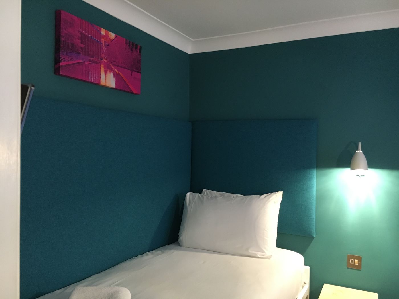 The California - United Kingdom - LONDON - Room - 8