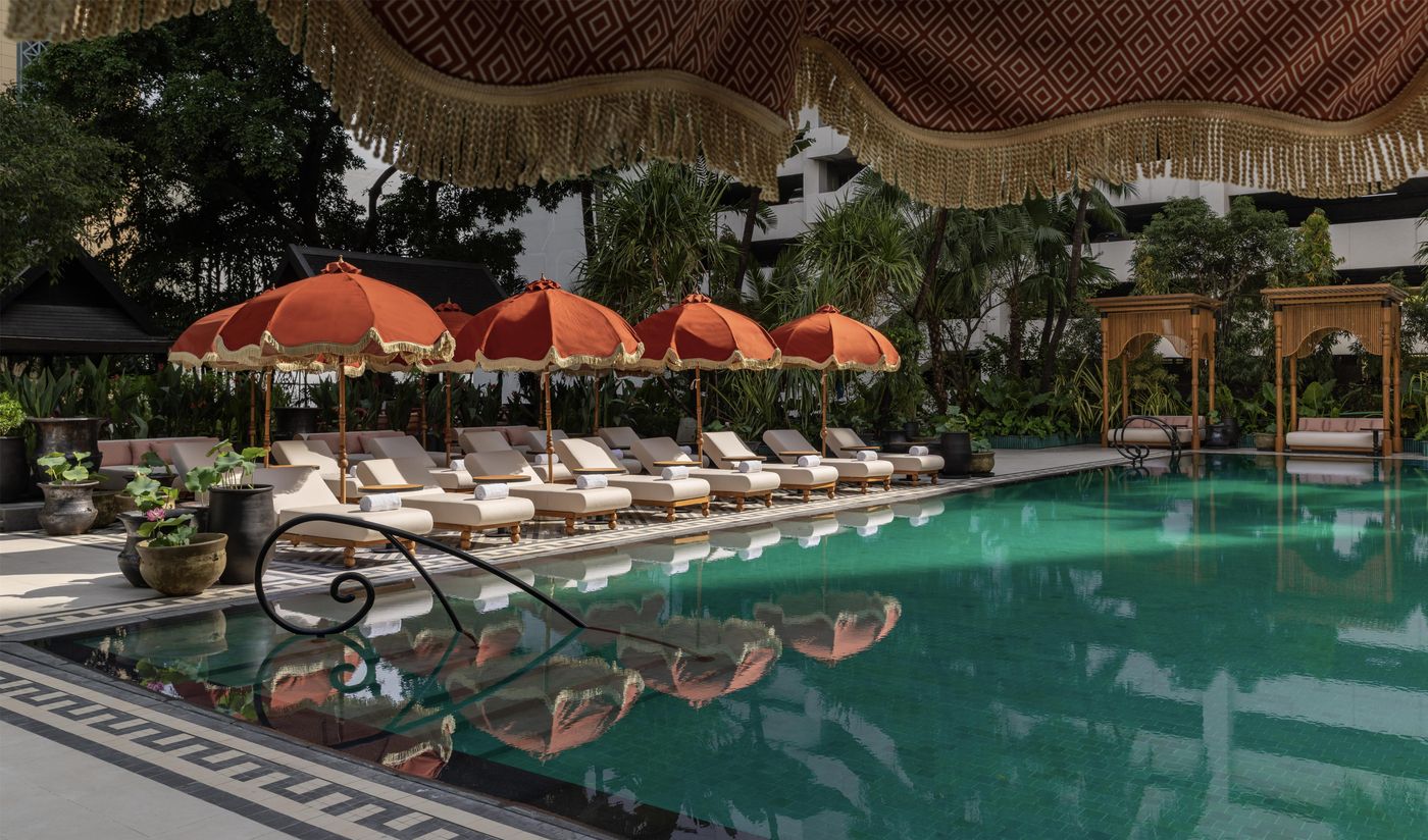 Anantara-Siam-Bangkok-Pool-82