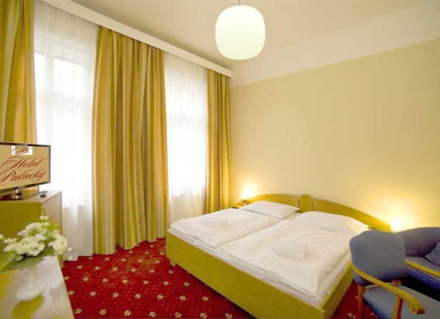 Palacky-Czech Republic-KARLOVY VARY-Room-9