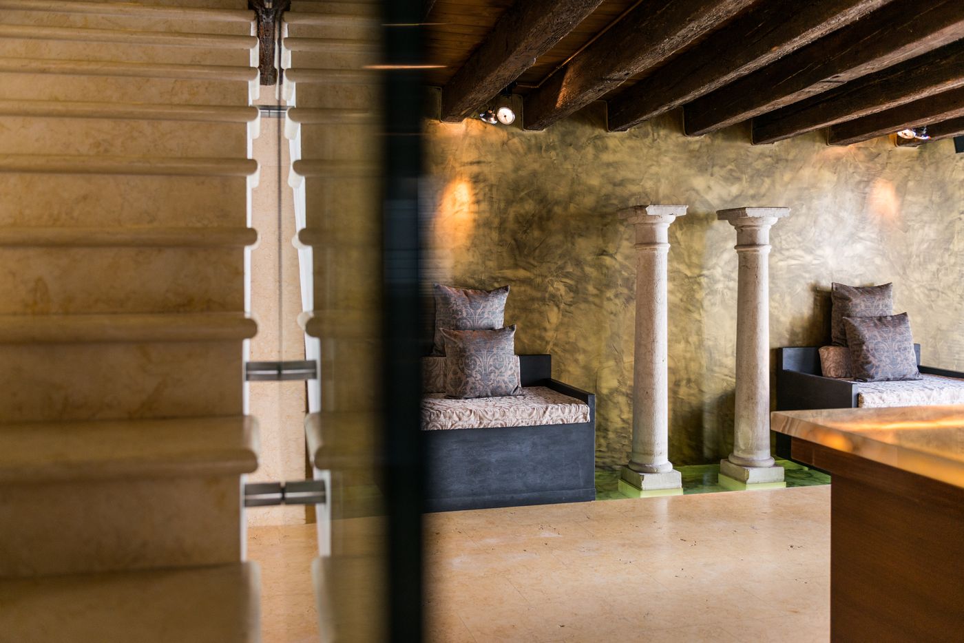 Ca--Maria-Adele-Lobby-18