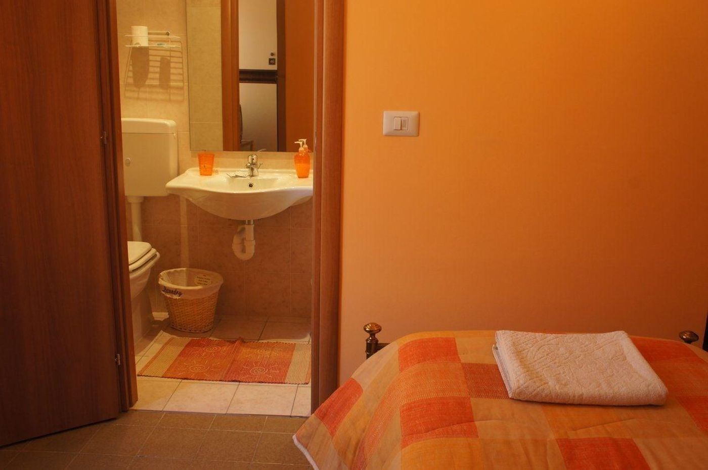 Hotel Serenella - Italy - Turin - Room - 2