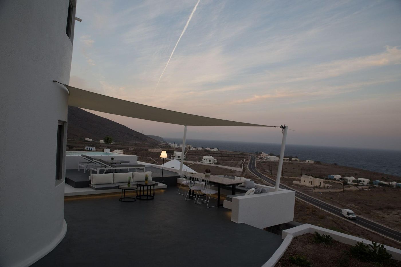 Horizon-Mills-Villas---Suites-Terrace-80