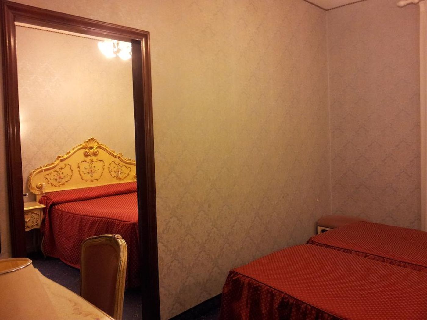 Hotel-Diana-Room-15