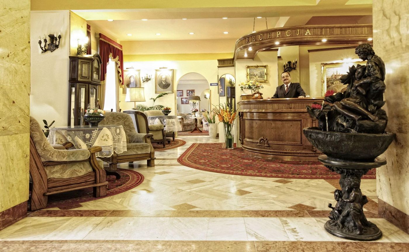 Europejski-Poland-Krakow-Lobby-8