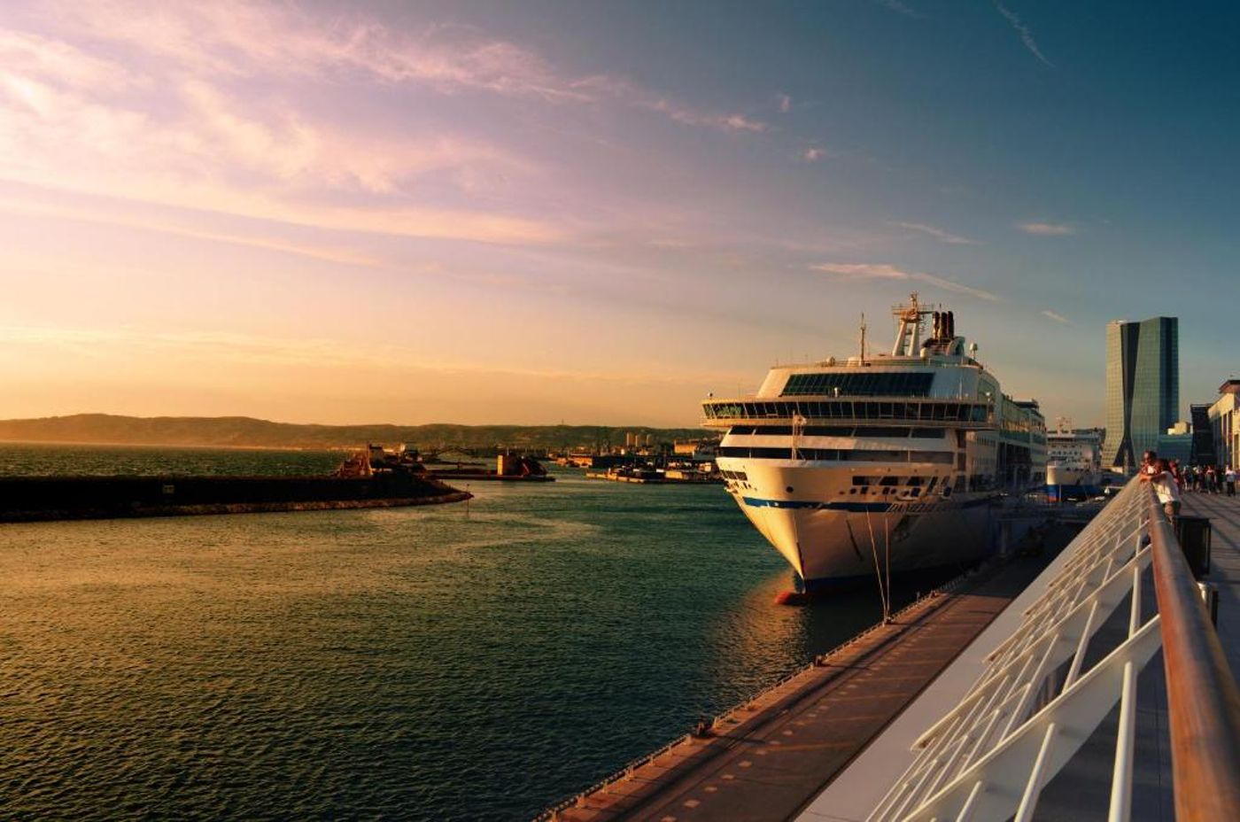 ibis Marseille Centre Euroméd-France-MARSEILLE-General view-2