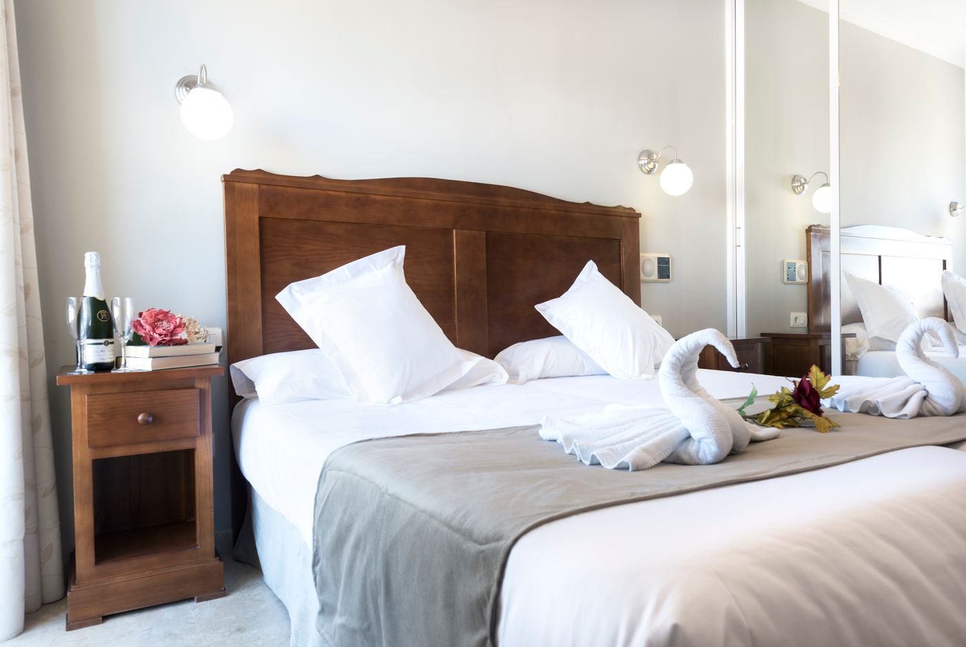 Toboso-Chaparil-Room-6