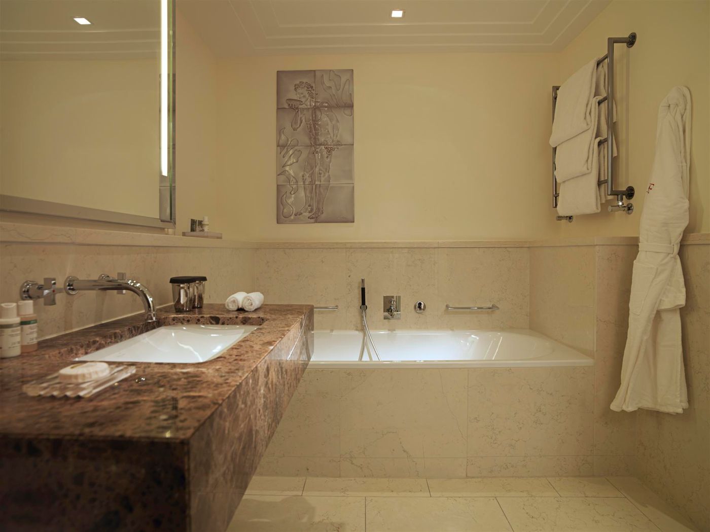 The-Charles-Hotel-Room-47