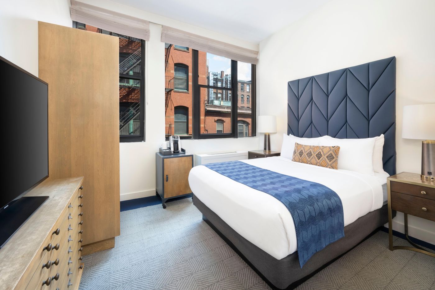 Hotel-Indigo-Boston-Garden-Room-18