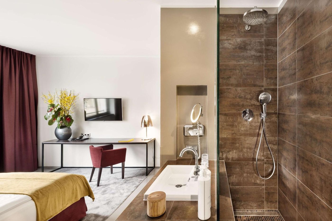 Lux-11-Berlin-Mitte-Room-25