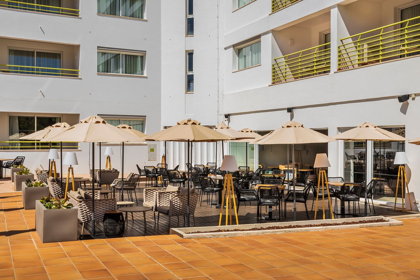 The-Patio-Suite-Hotel-Restaurant-9