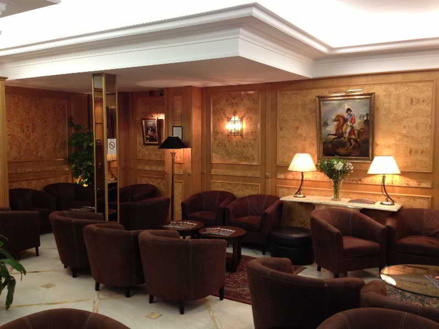 HOTEL-PRINCESSE-CAROLINE-Lobby-9