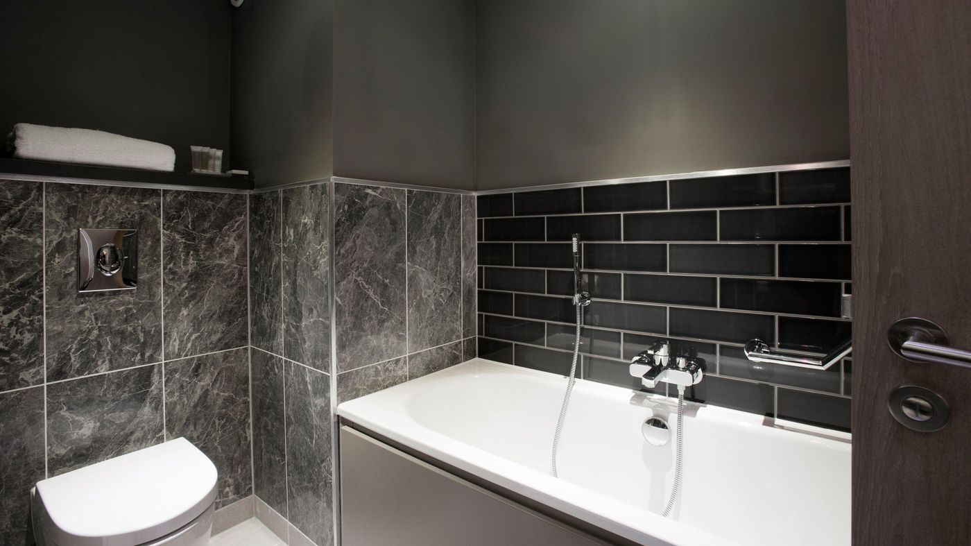 Holiday Inn Manchester City Centre-United Kingdom-Manchester-Room-9