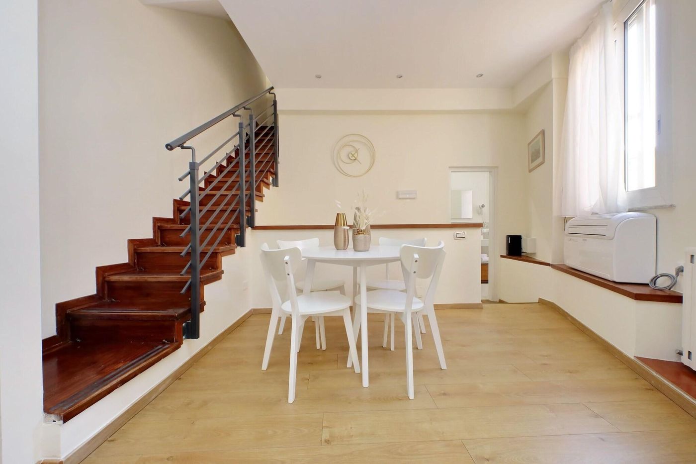 Trevi-Rome-Suite-Room-26