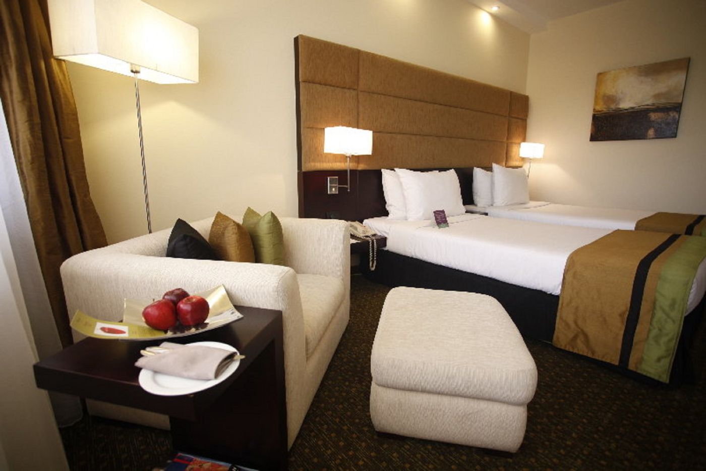 Cinnamon-Lakeside-Colombo-Room-14