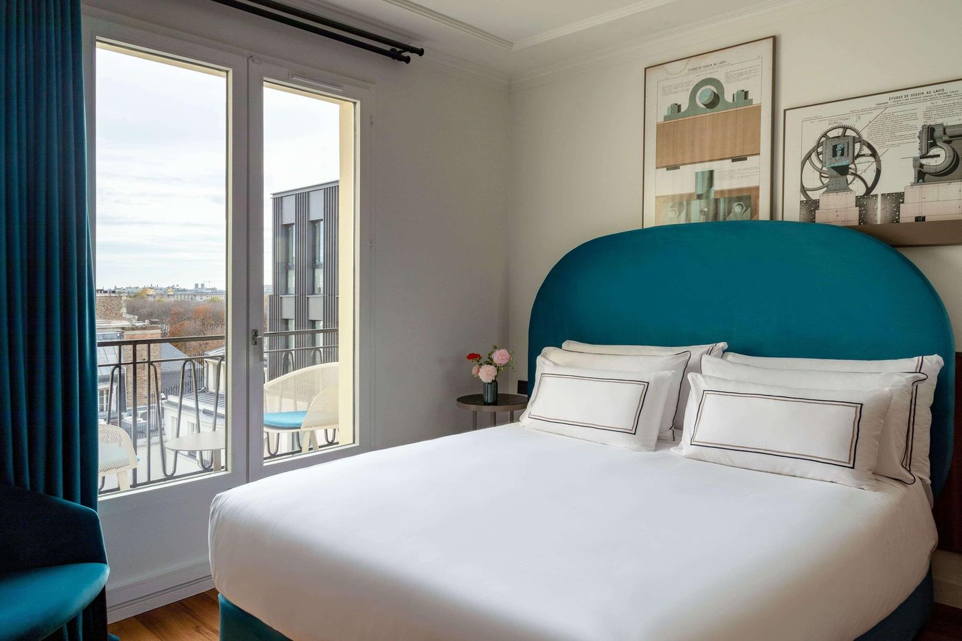 Melia-Paris-Tour-Eiffel-Room-3