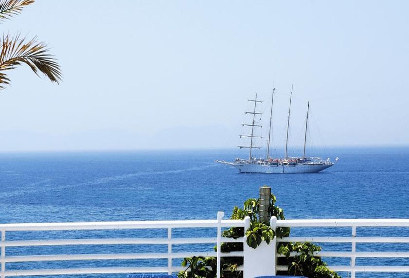 Korumar-Hotel-De-Luxe-Beach-46