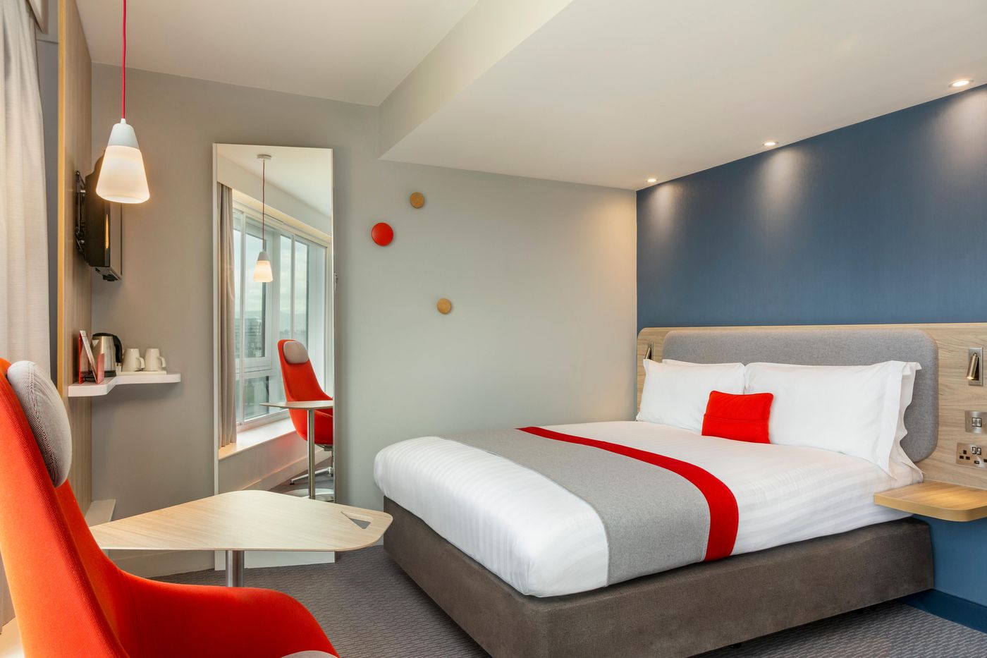Holiday-Inn-Express-Dublin-City-Centre-Room-10