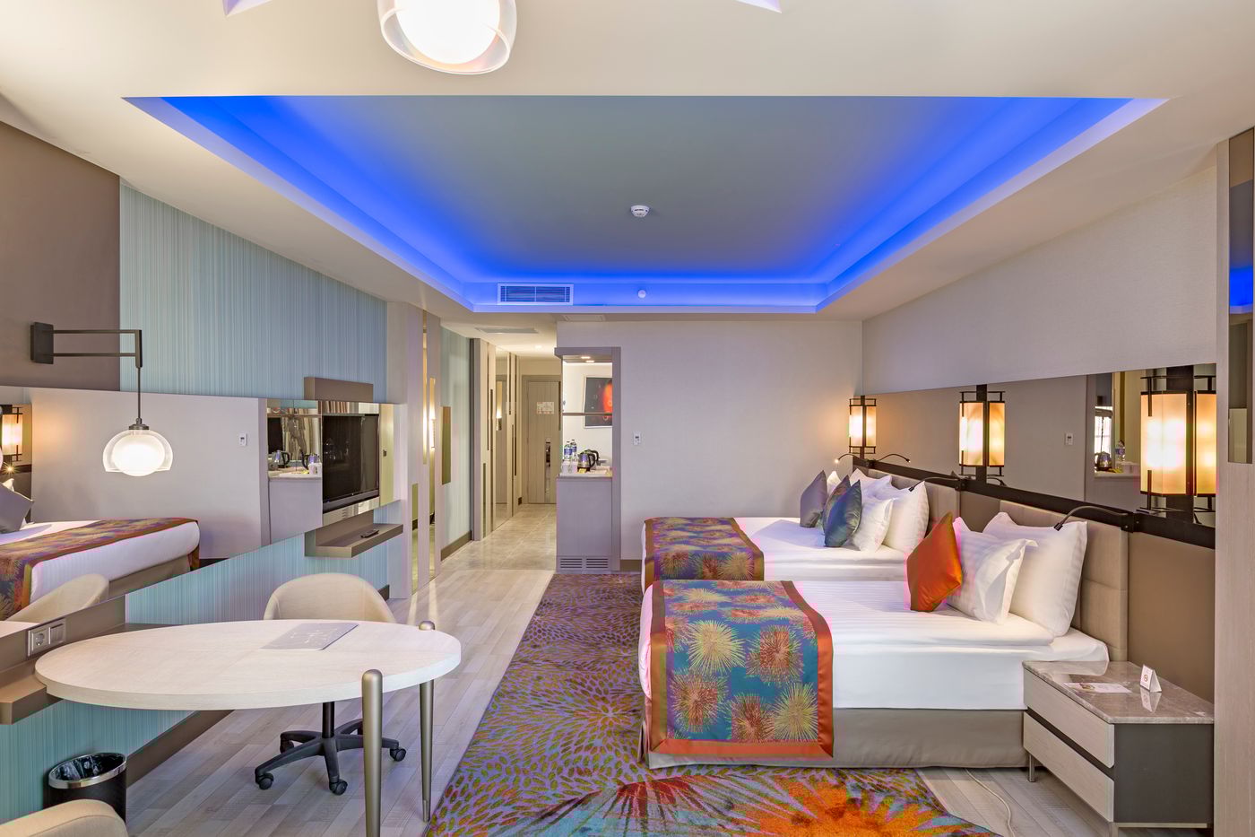 Royal Seginus (2).jpg