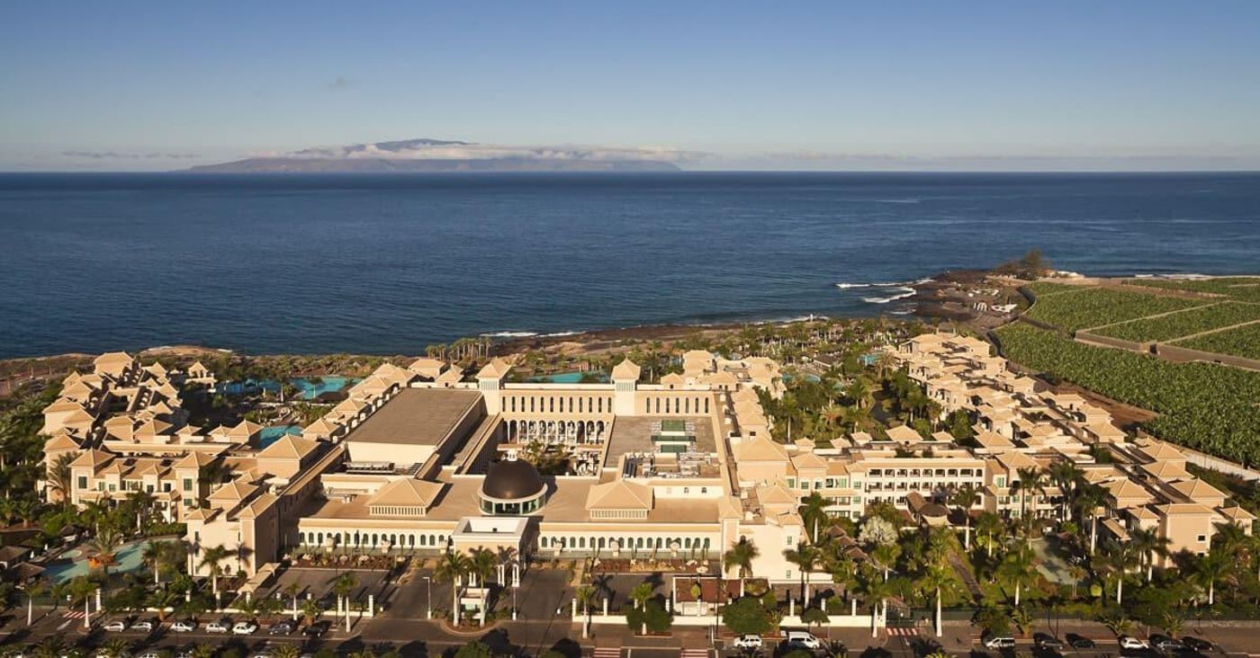 RedLevel-at-Melia-Palacio-de-Isora-General-view-14