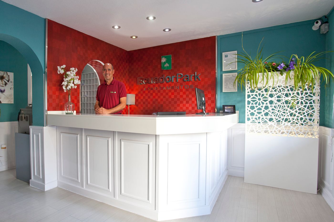 Ecuador-Park-Lobby-63