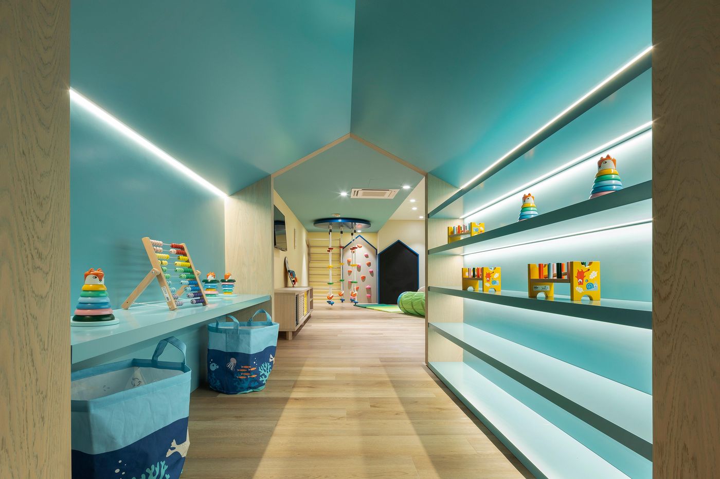 Crowne-Plaza-Caparica-Lisbon-Sports-and-Entertainment-69