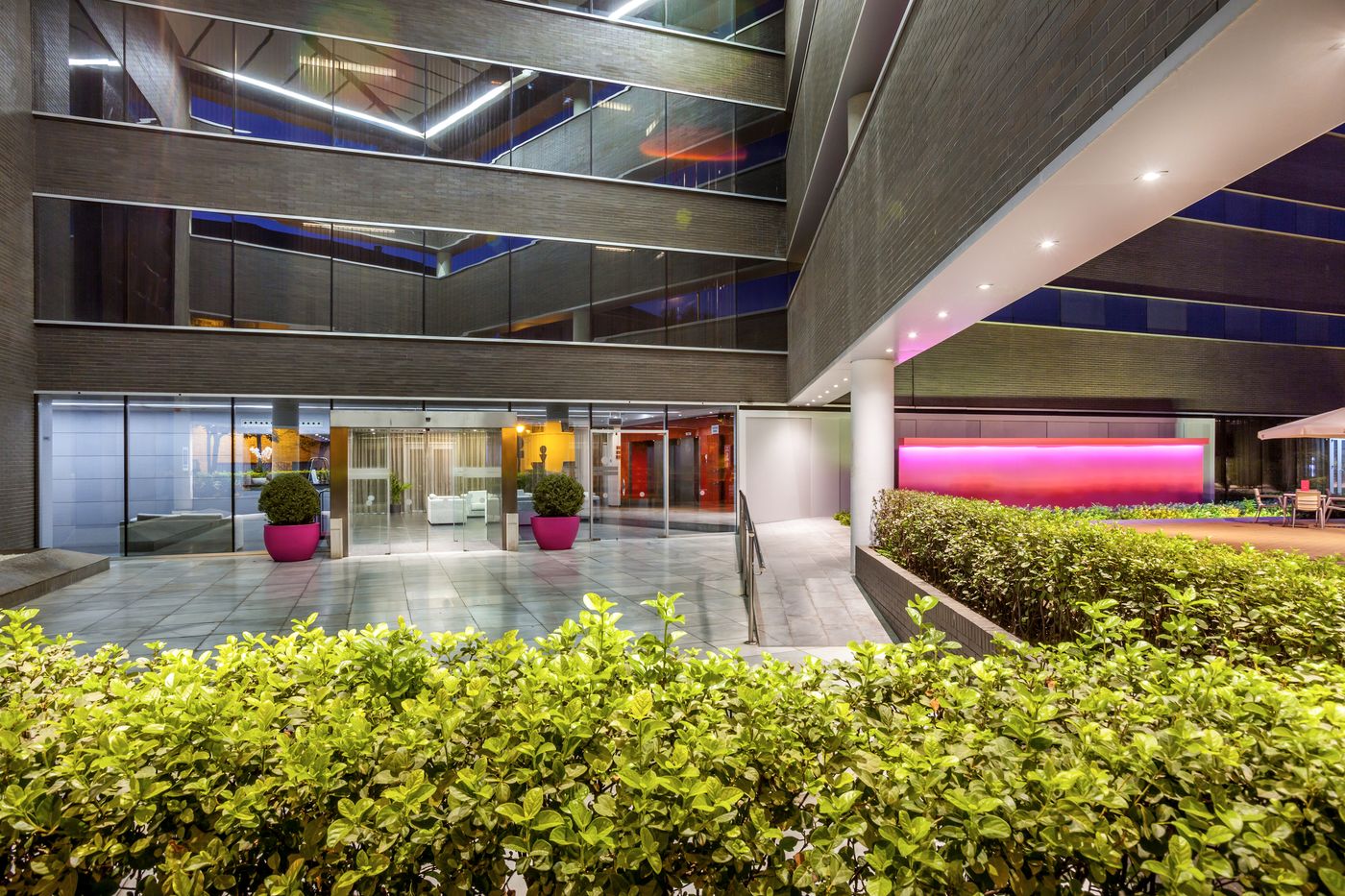 10.10.25 Hotel Granada by Pierre & Vacances