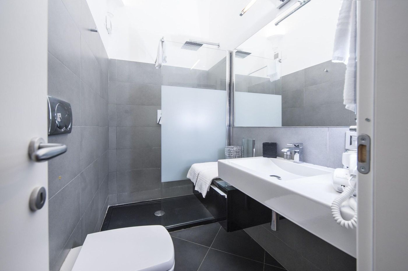 Trinity-Luxury-Rooms-Room-42